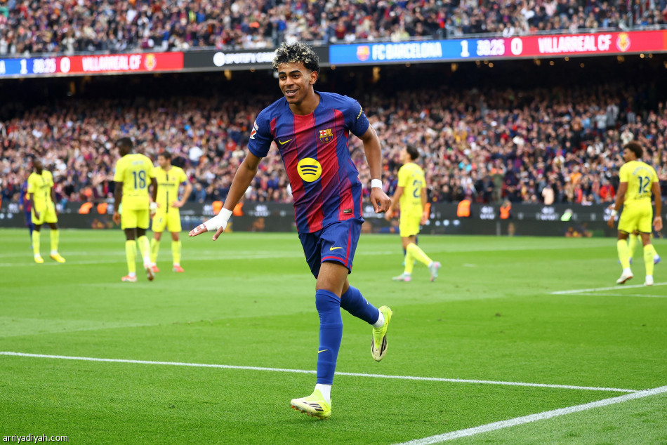 بـ «هاتريك» يامال .. برشلونة يقبض على الصدارة