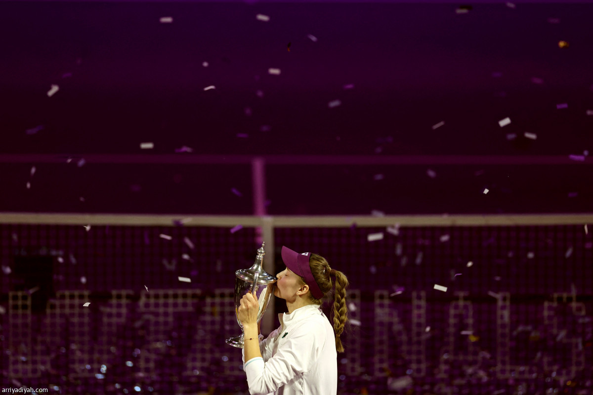 الرياض تزفّ إيلينا