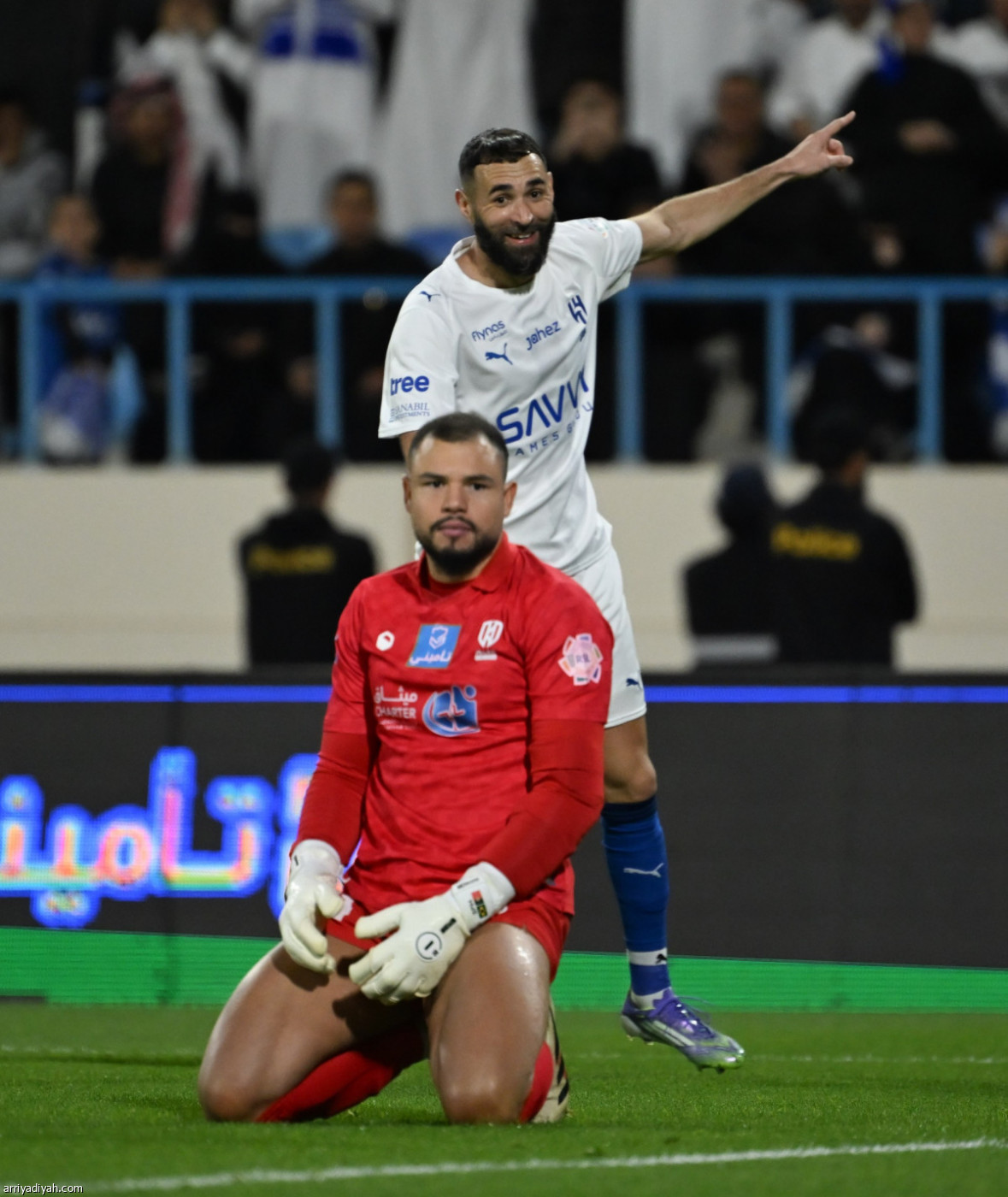 الهلال يعود مكتسحا
