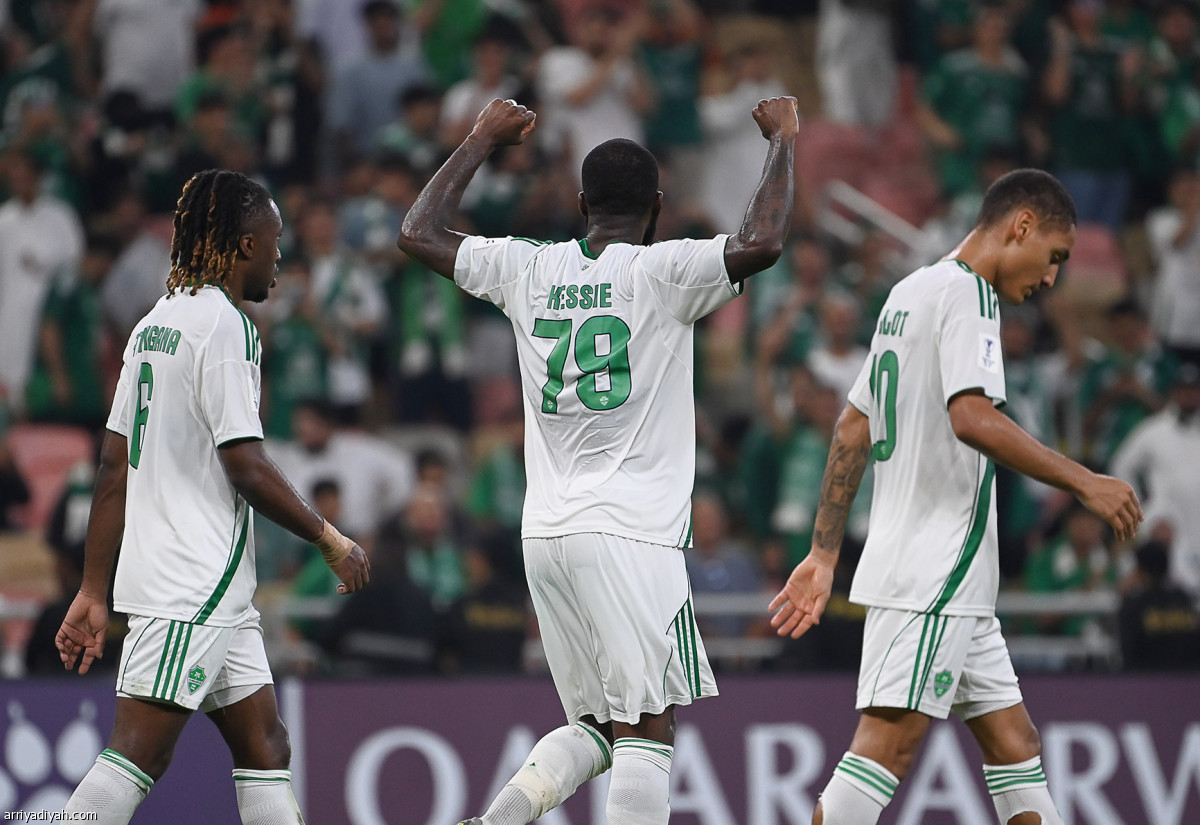 حامل اللقب يتألق