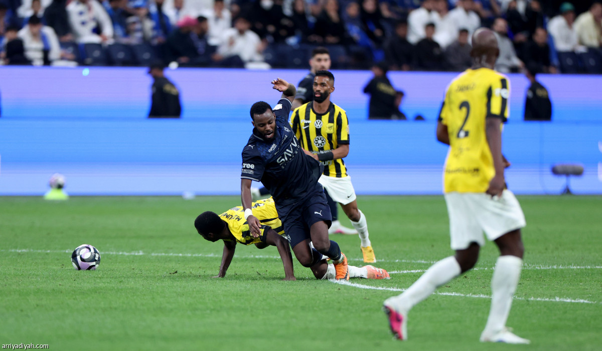 الصدارة تضيع