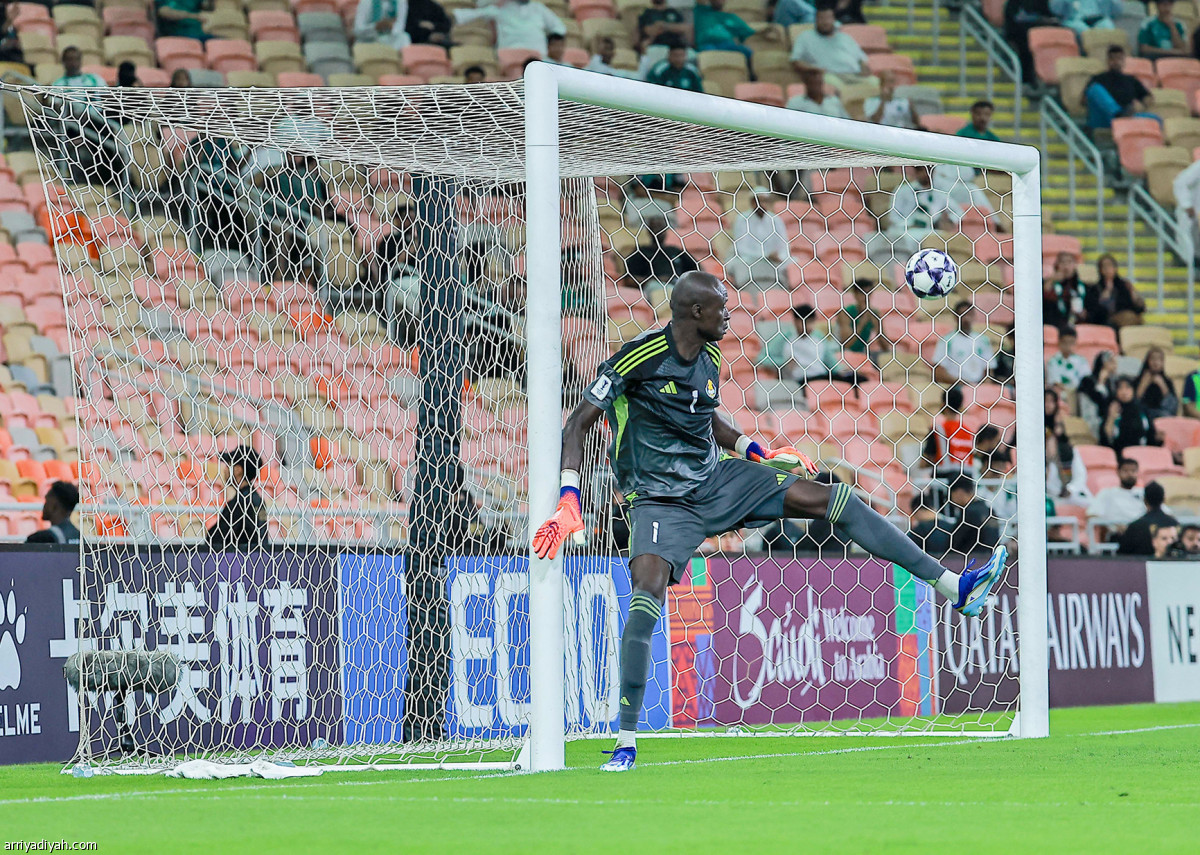 حامل اللقب يتألق