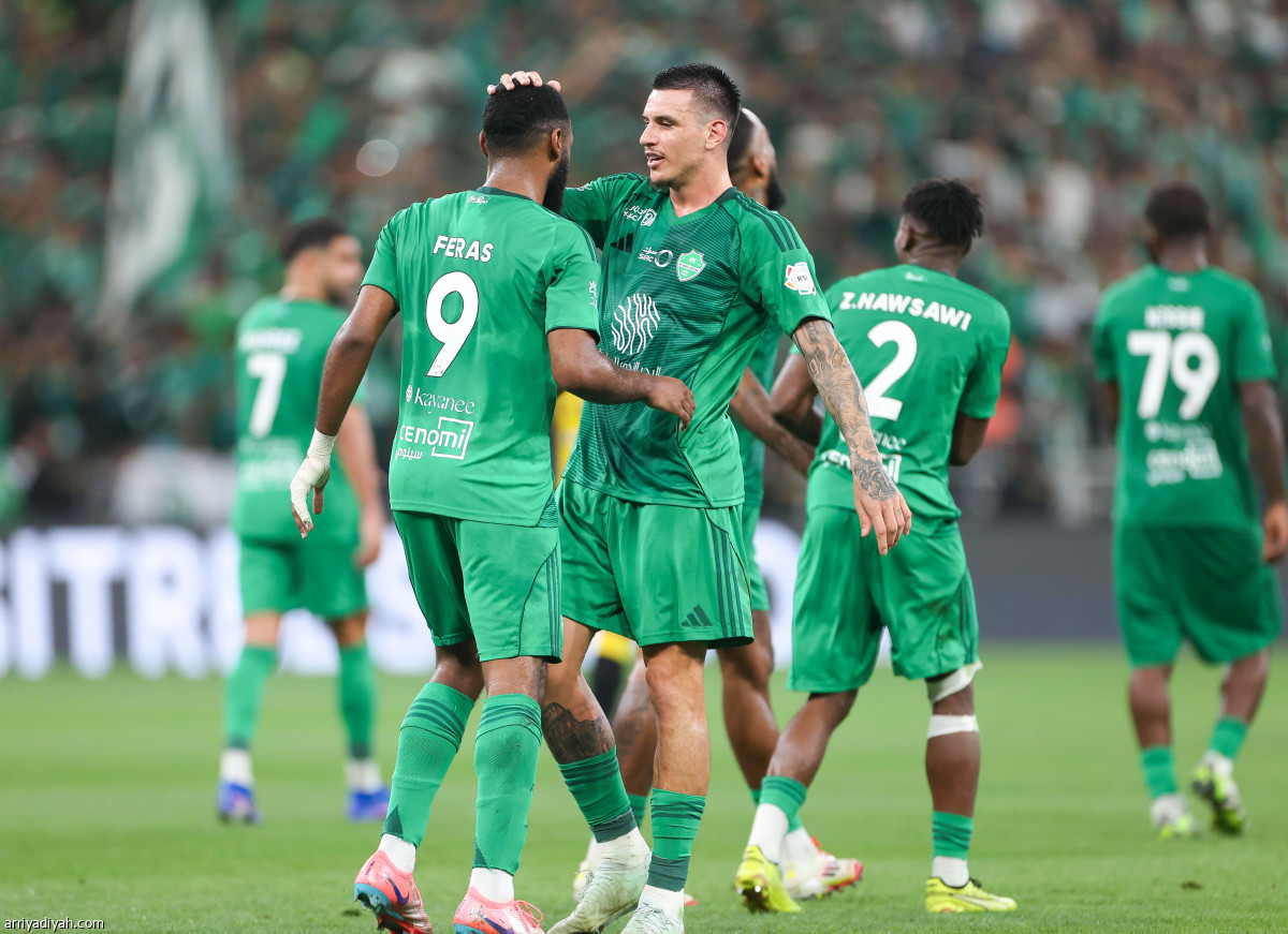 الأهلي ينتصر