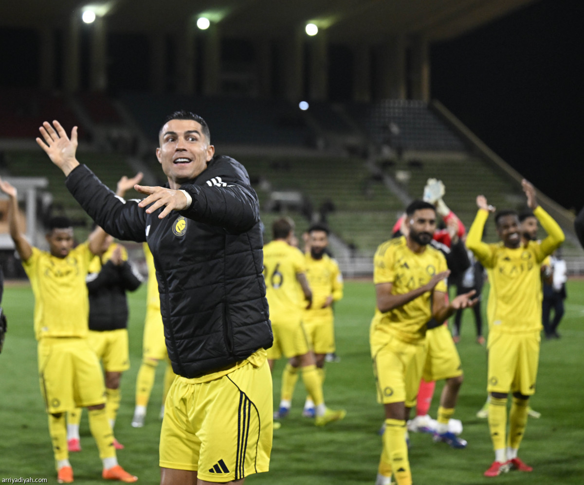 القمة تبقى نصراوية