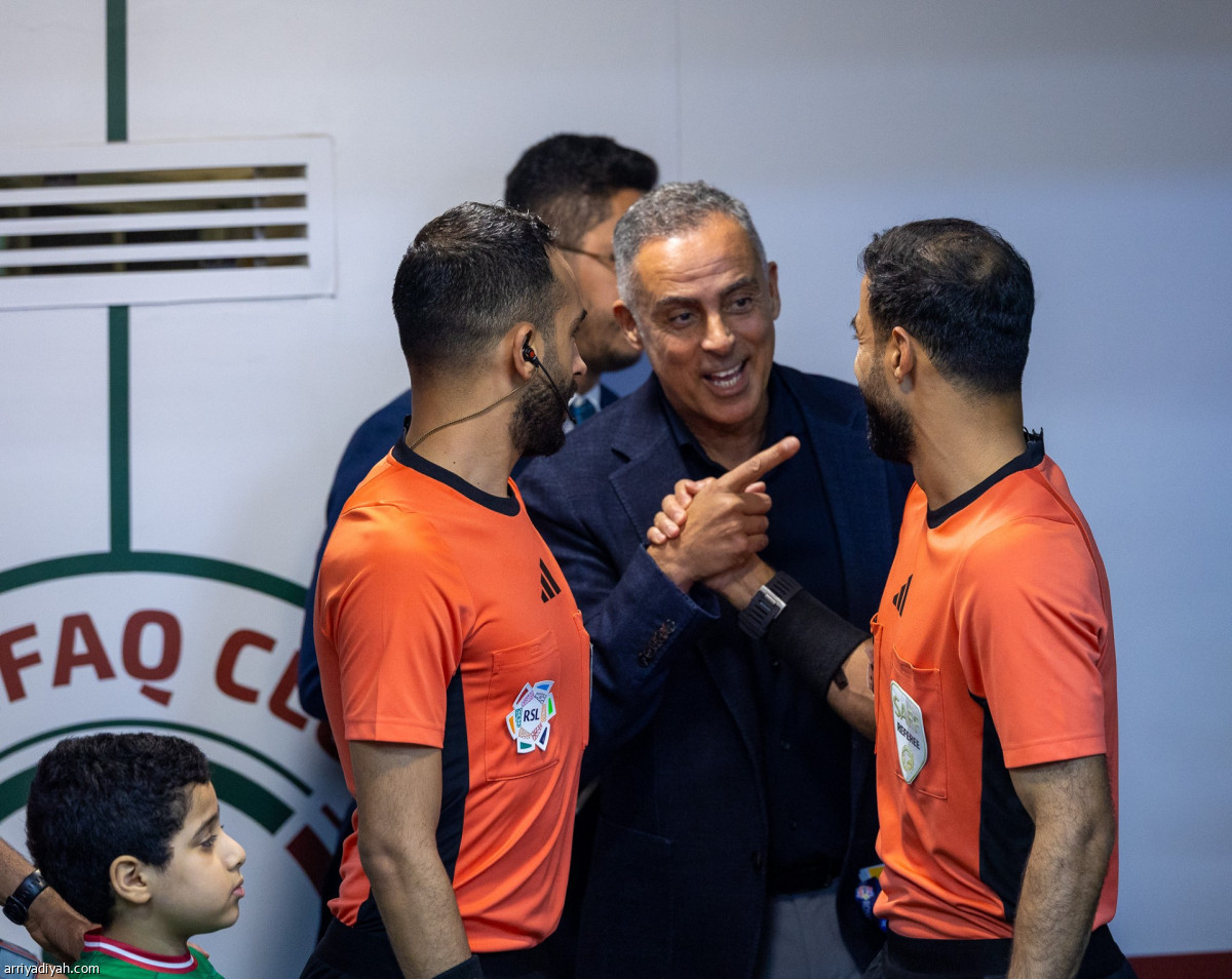 احتفالات.. واعتراضات